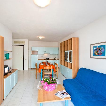 Residence Cristoforo Colombo Caorle Exterior foto